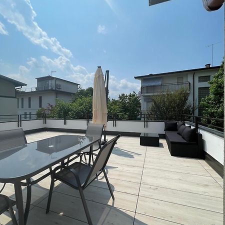 La Terrazza - Very Quiet - Free Park - 3 Min From Varese Center And Lake - Air Conditioning - Cycling Friendly Buitenkant foto